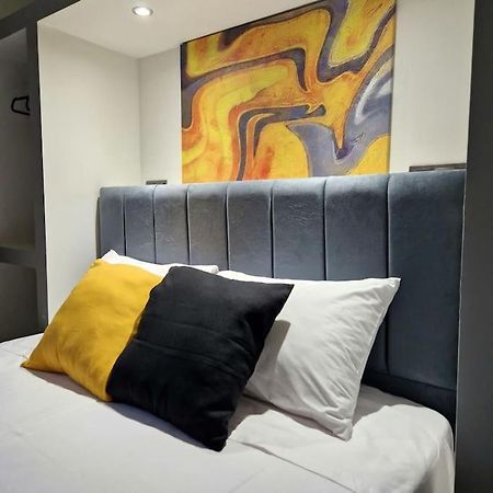 Faronita - Luxury Apt In The Heart Of Kalamata Extérieur photo