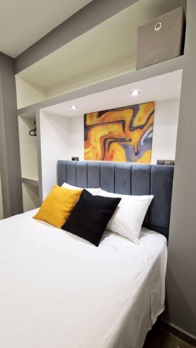 Faronita - Luxury Apt In The Heart Of Kalamata Extérieur photo