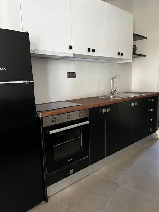 Faronita - Luxury Apt In The Heart Of Kalamata Extérieur photo